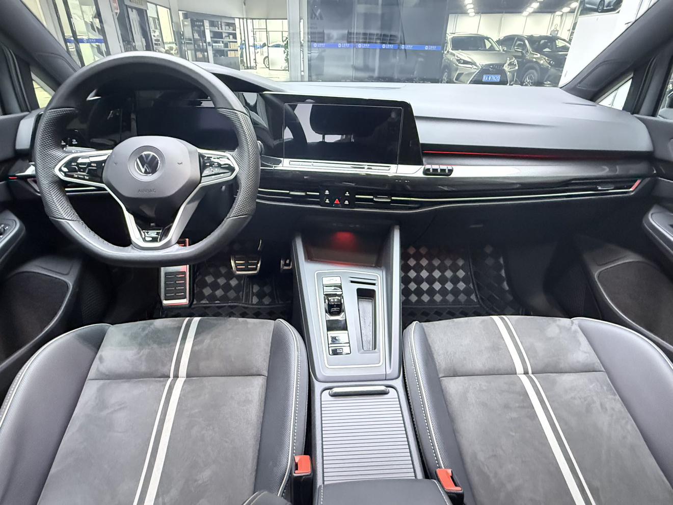 Volkswagen Golf Sportsvan 2023 thumb 12