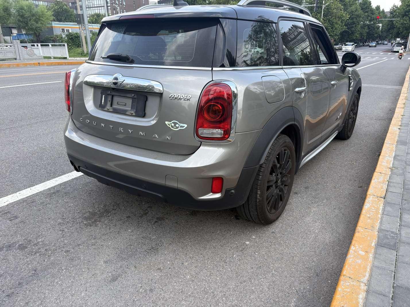 Mini Countryman 2017 thumb 2