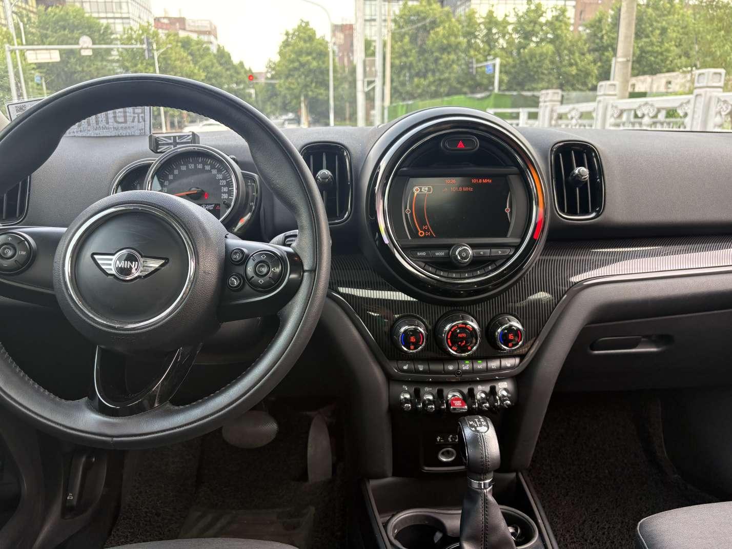 Mini Countryman 2017 thumb 4