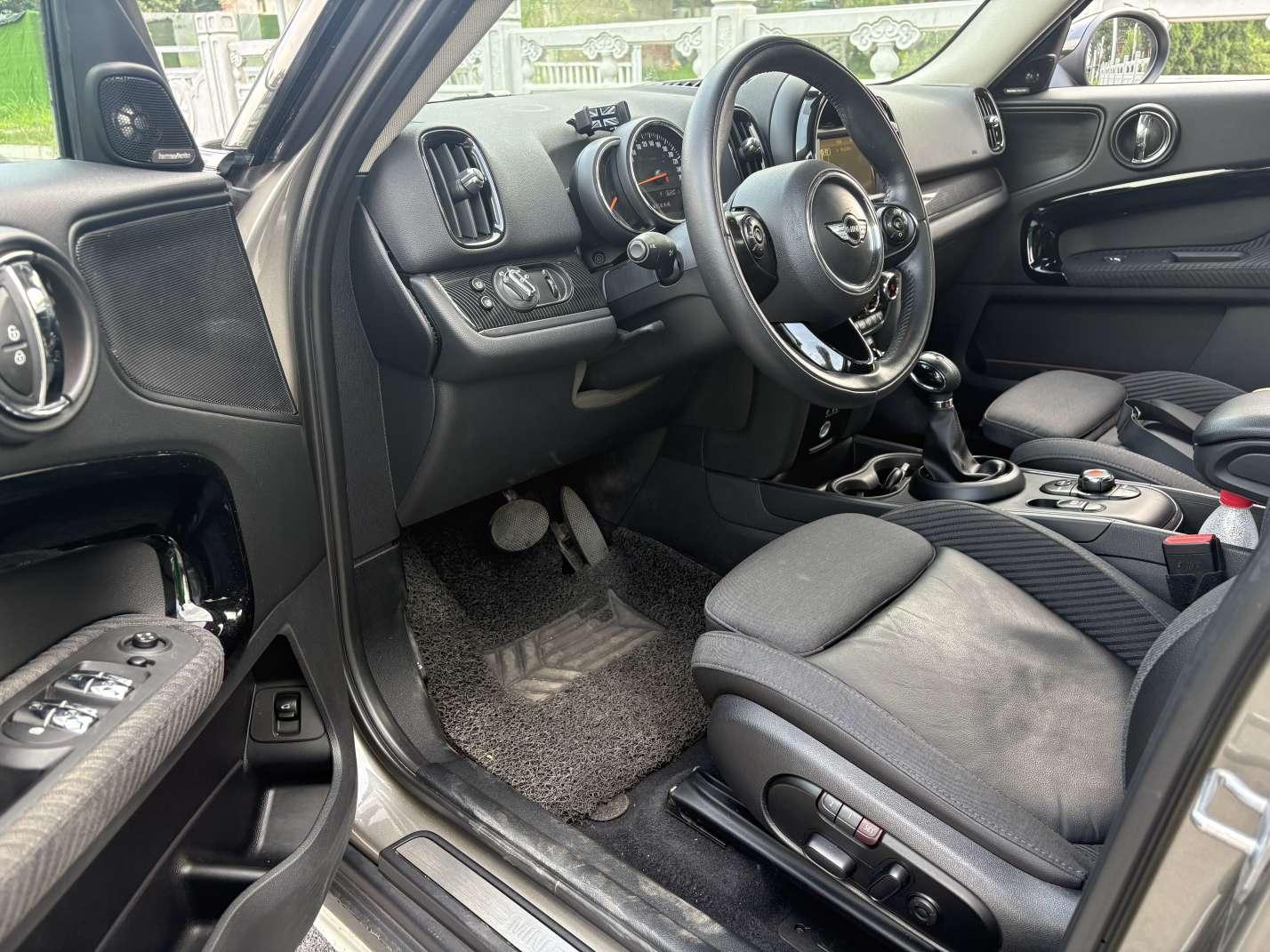 Mini Countryman 2017 thumb 6