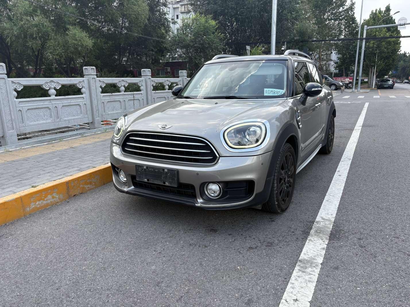 Mini Countryman 2017 thumb 8