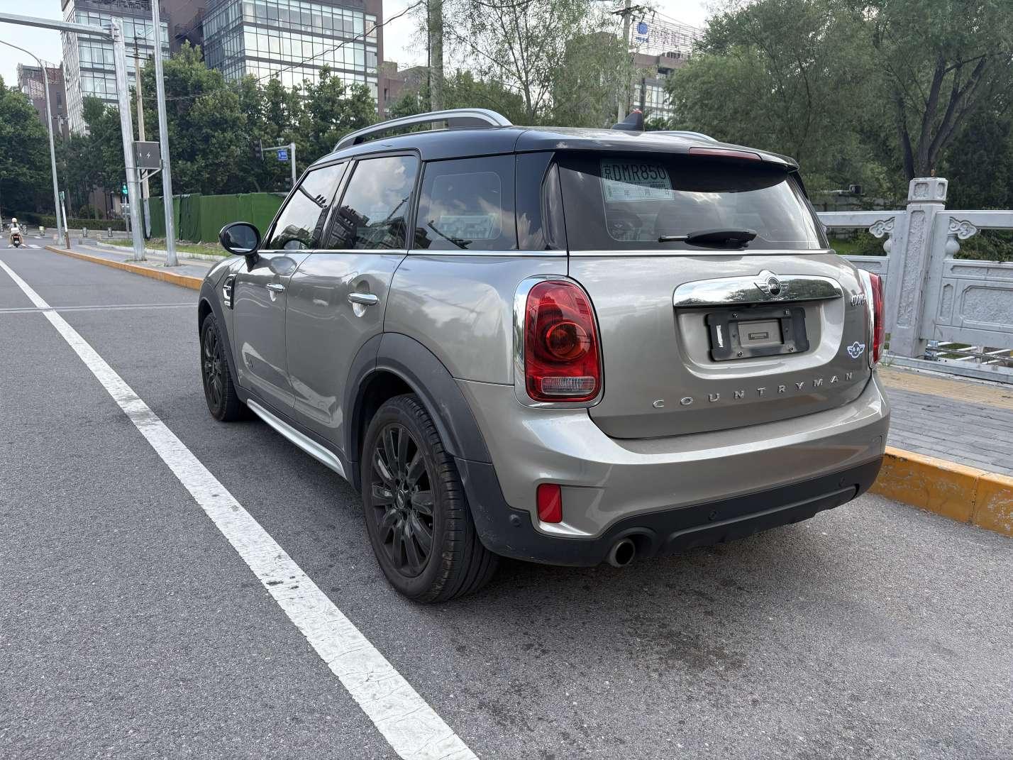 Mini Countryman 2017 thumb 9