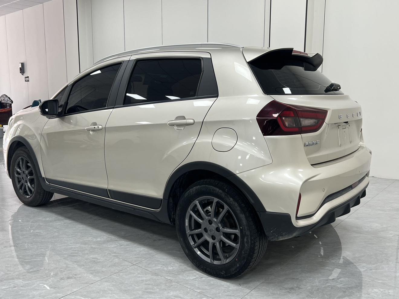 Geely Vision X3 2021 thumb 2