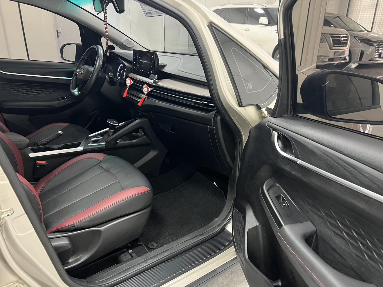 Geely Vision X3 2021 thumb 10