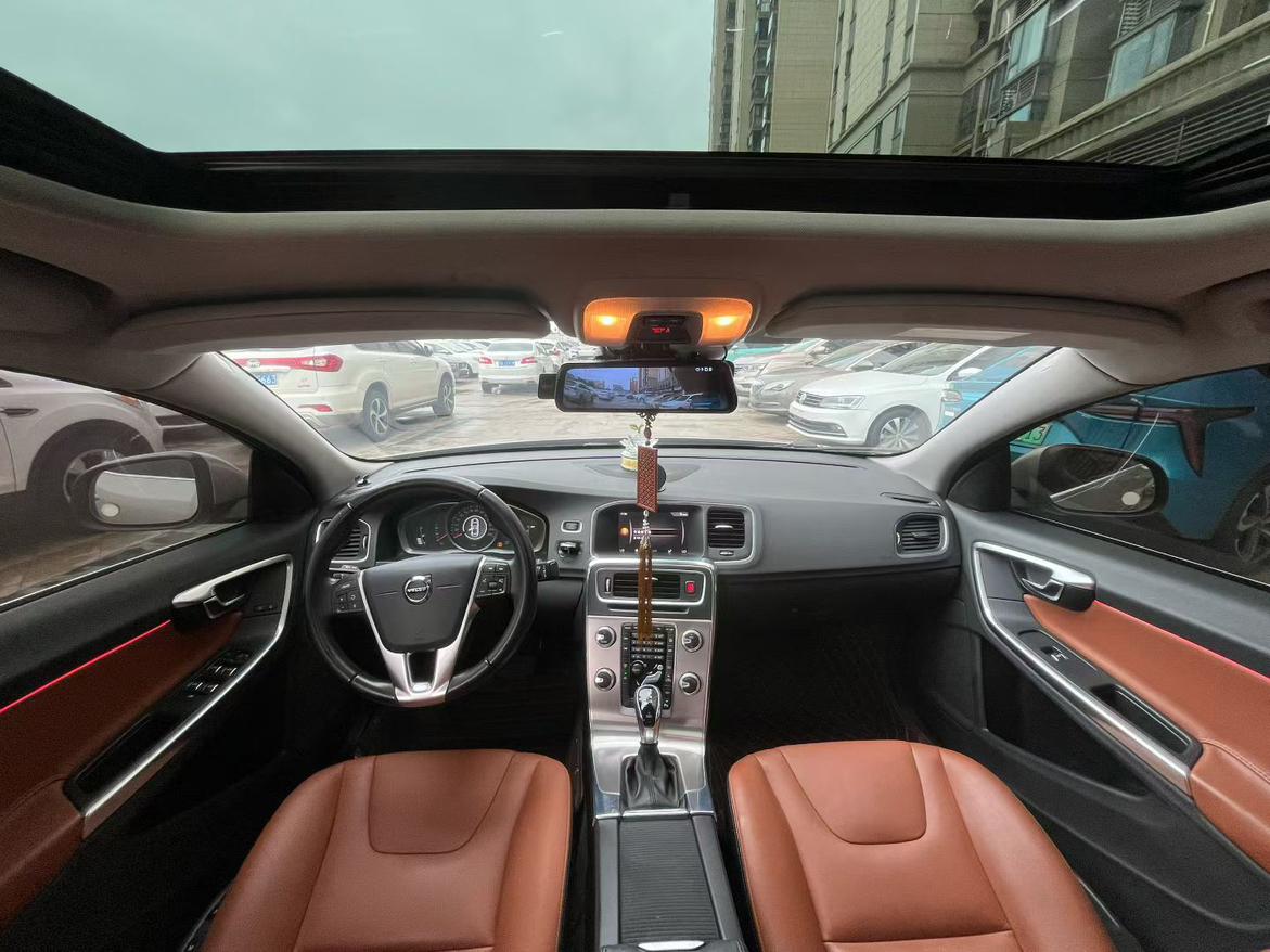 Volvo S60 2019 thumb 7