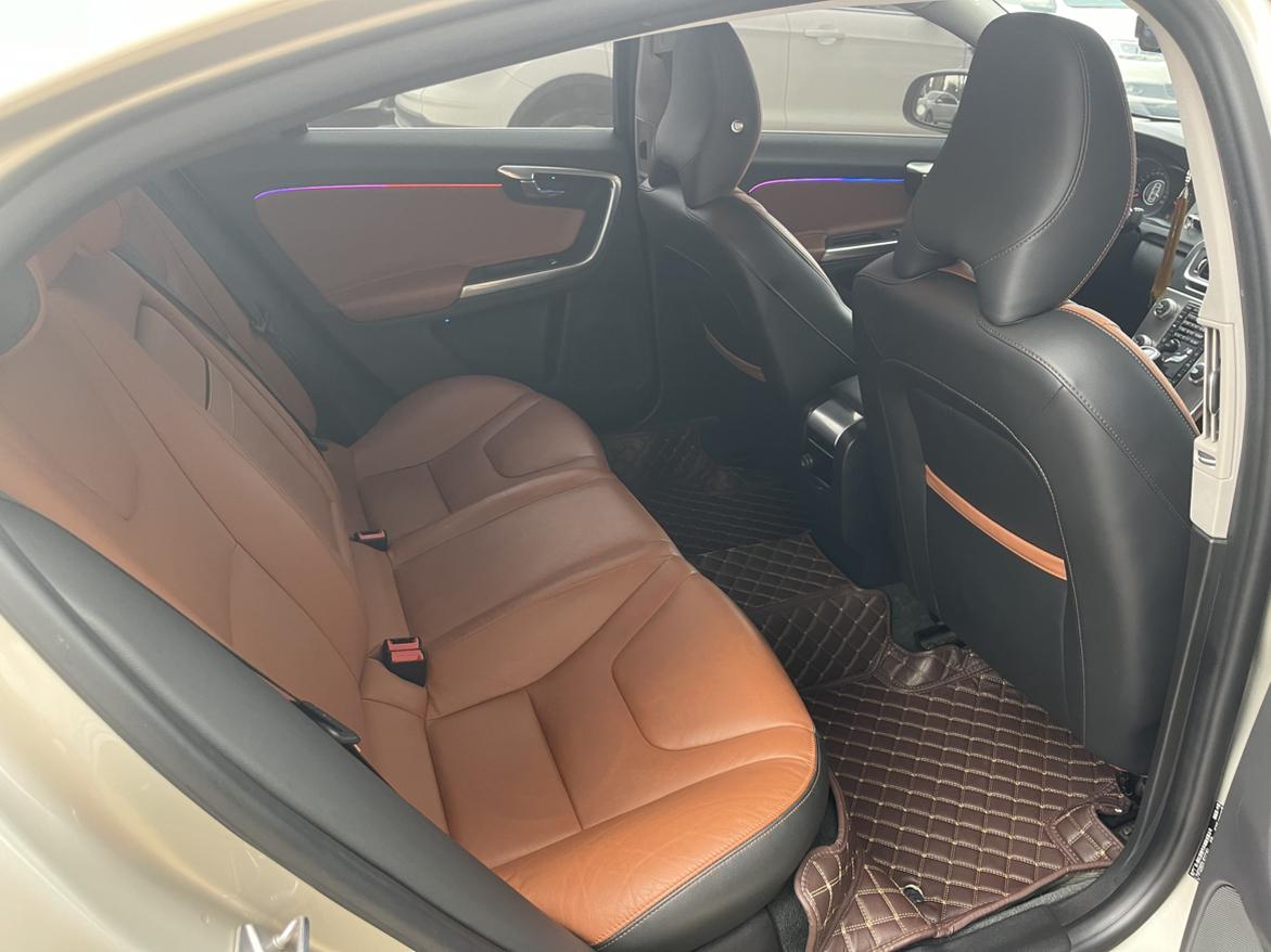 Volvo S60 2019 thumb 10