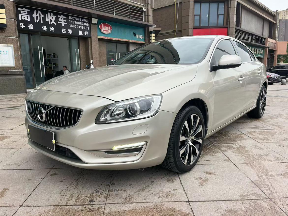 Volvo S60 2019 thumb 11
