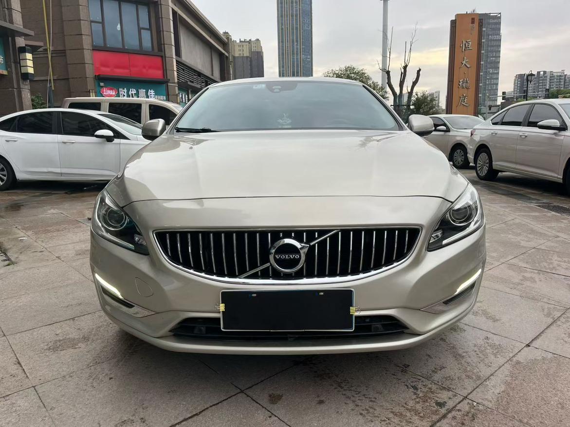 Volvo S60 2019 thumb 12
