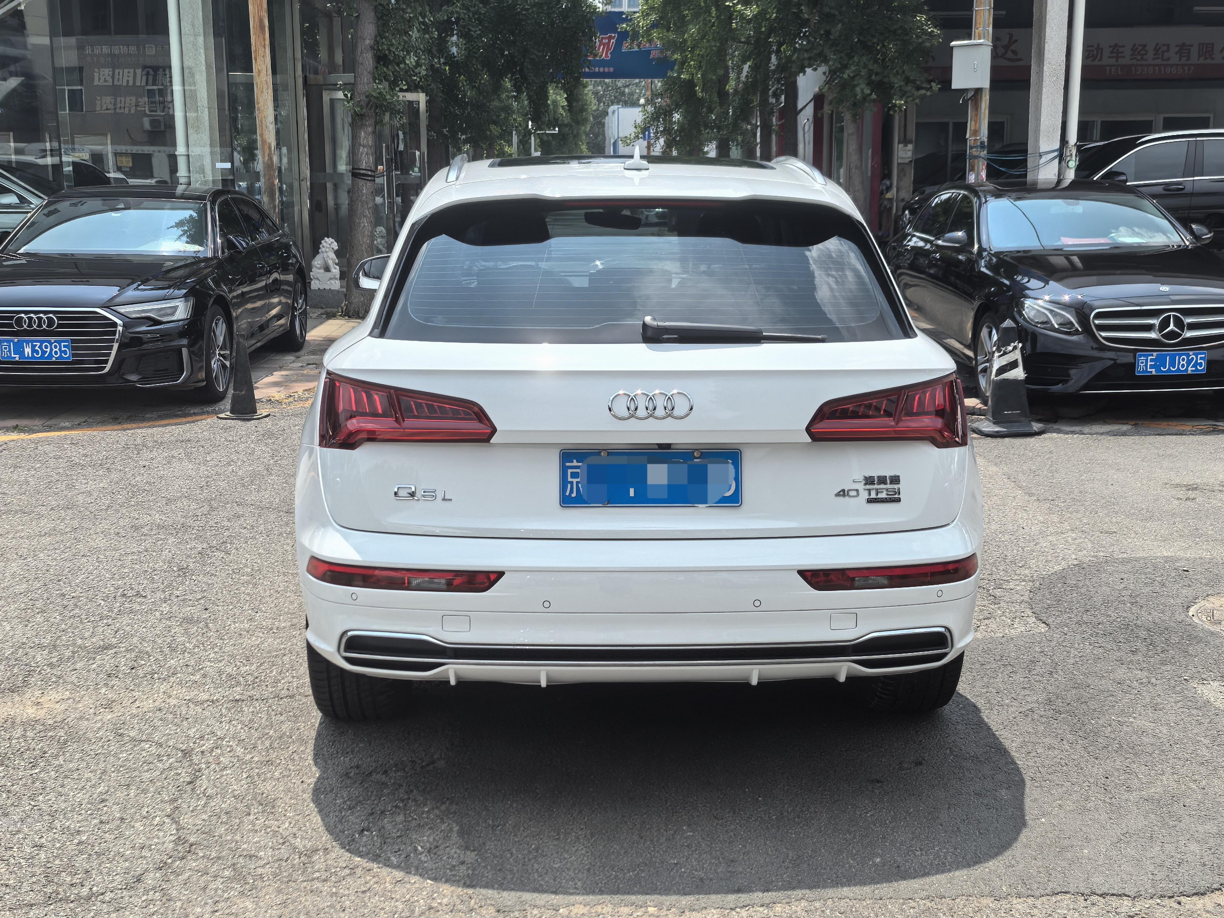 Audi Q5 2018 thumb 4
