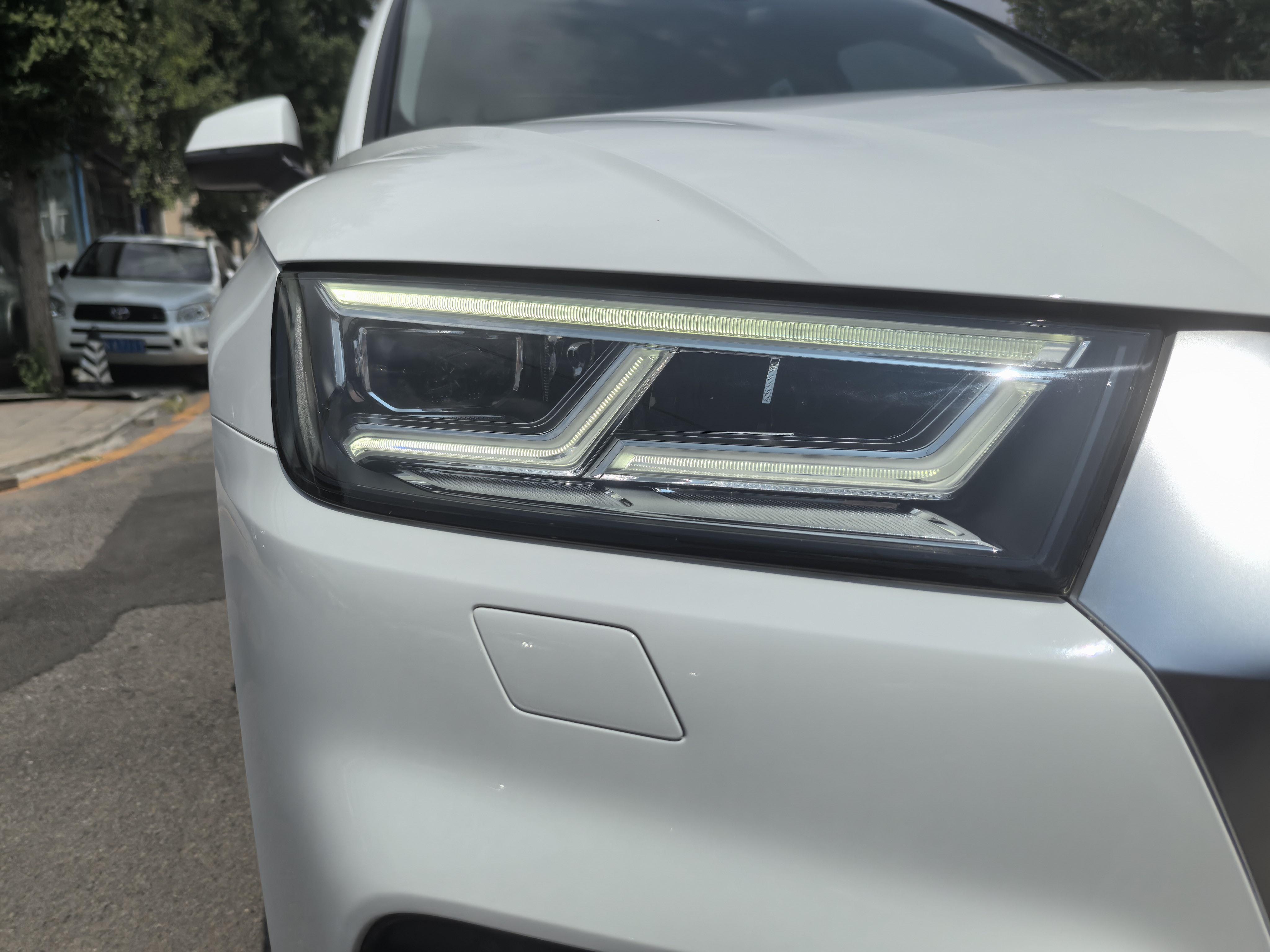 Audi Q5 2018 thumb 8