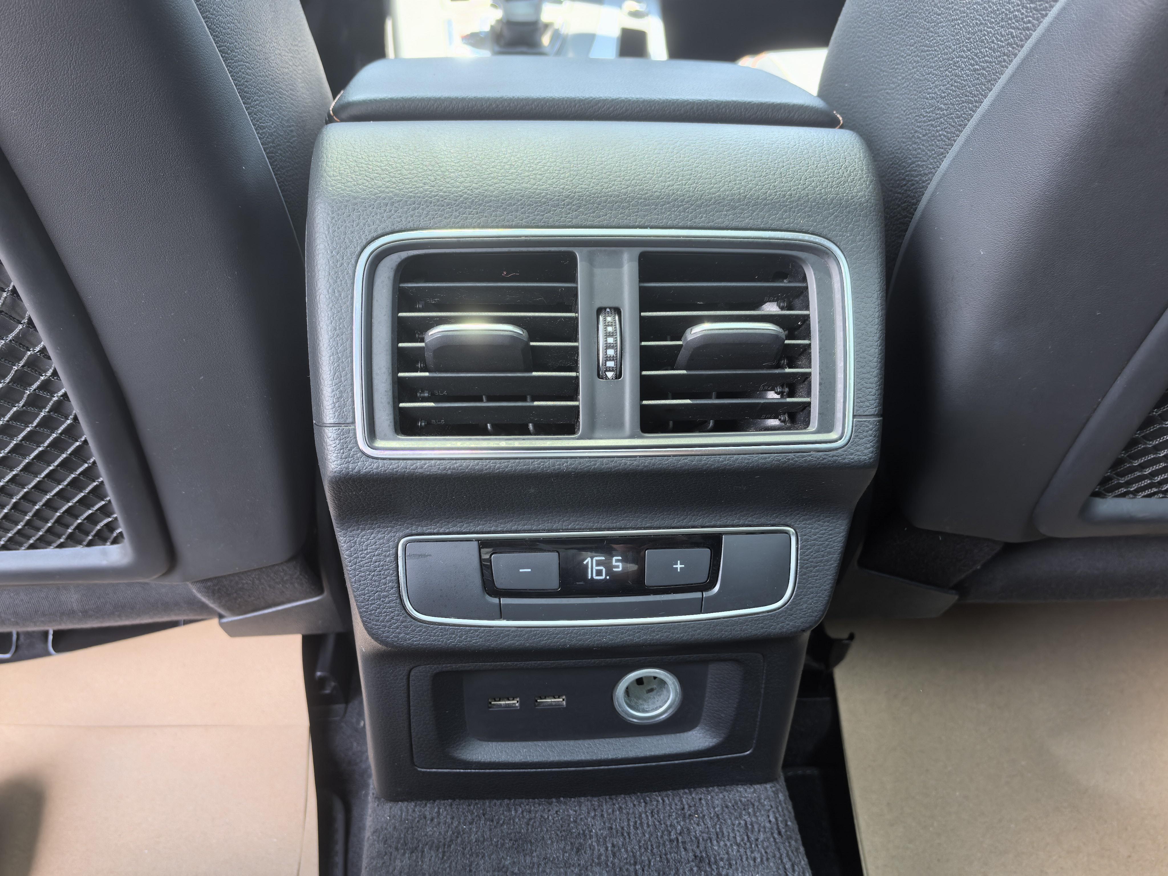 Audi Q5 2018 thumb 10