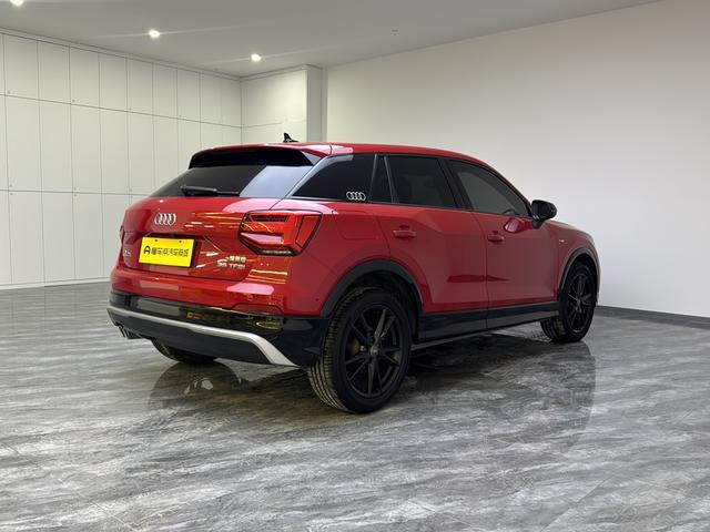 Audi Q2 2021 thumb 5