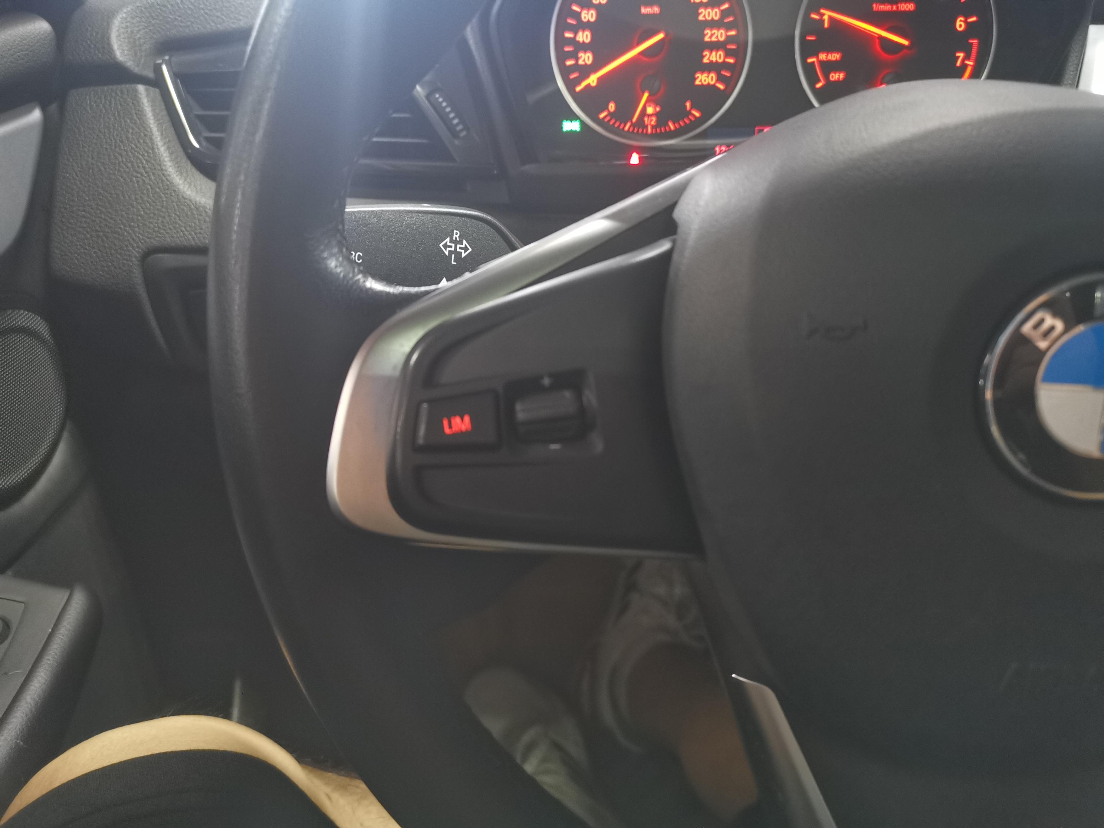 BMW 2 серии Active Tourer 2016 thumb 7