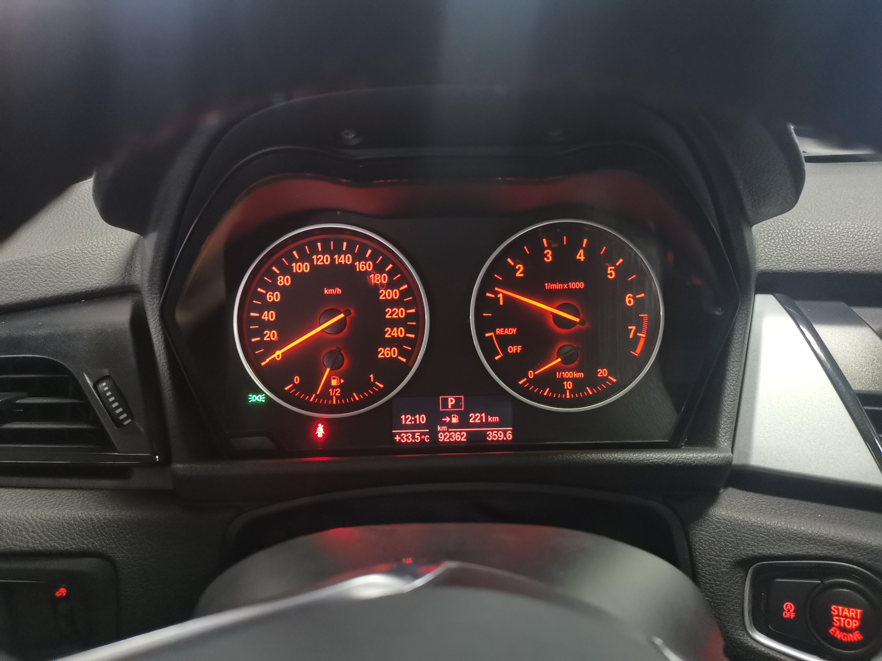 BMW 2 серии Active Tourer 2016 thumb 10
