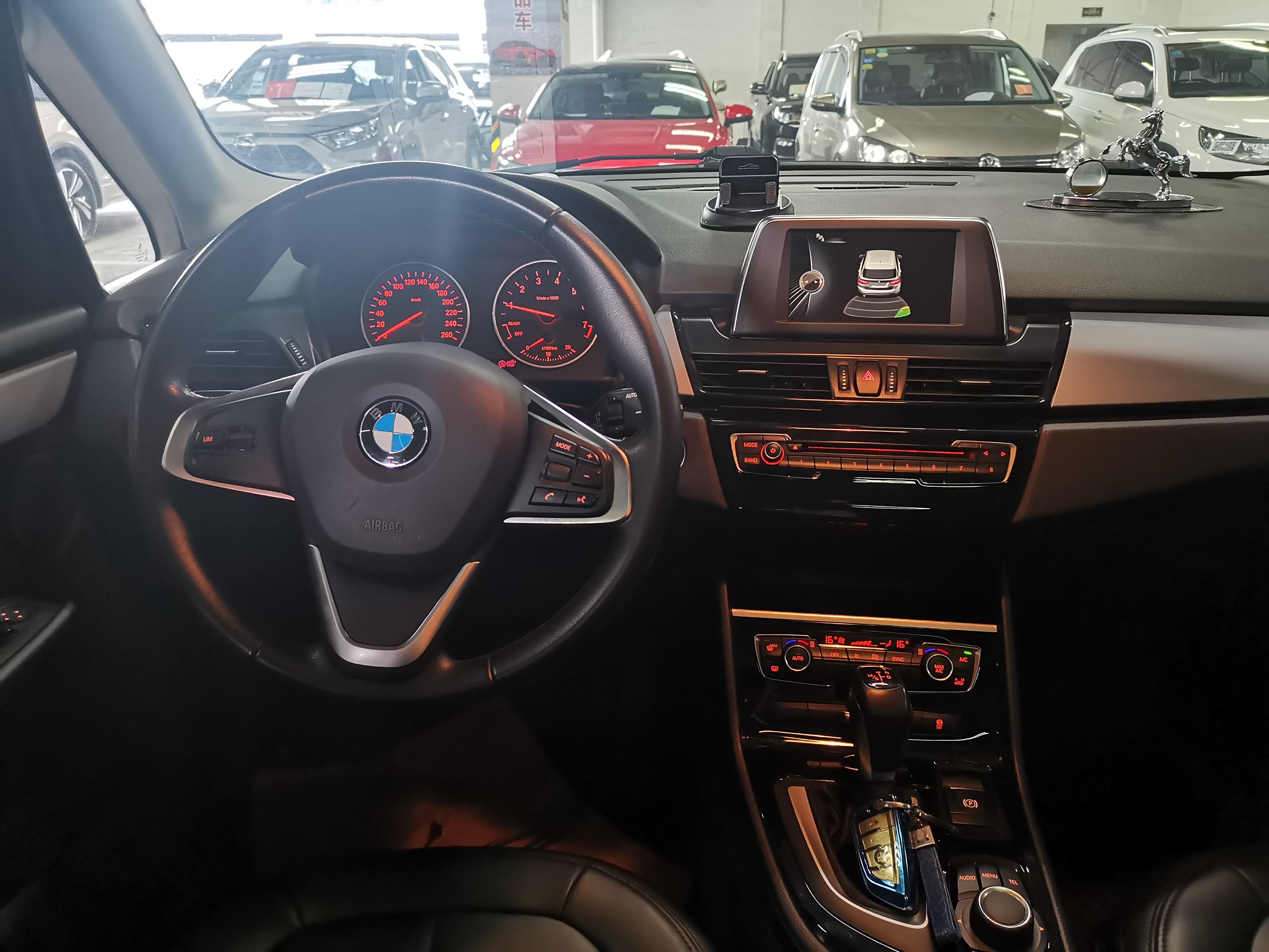 BMW 2 серии Active Tourer 2016 thumb 11