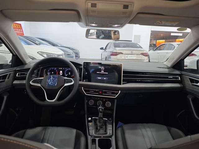 Volkswagen Sagitar 2026 thumb 3
