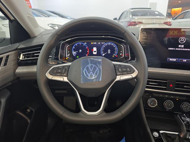Volkswagen Sagitar 2026 thumb 6