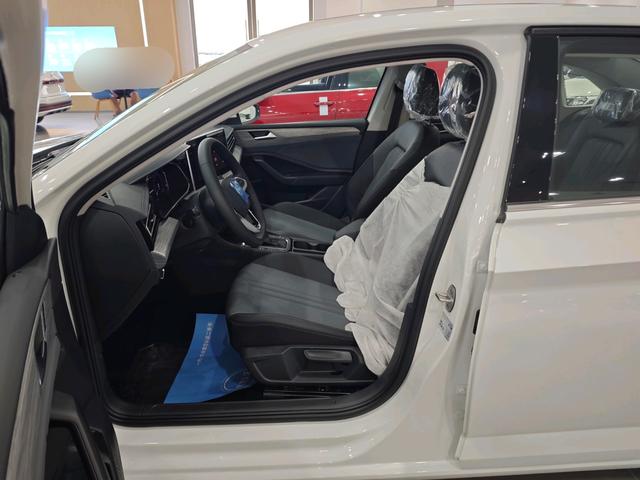Volkswagen Sagitar 2026 thumb 8