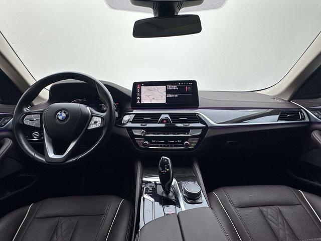 BMW 5 серии 2022 thumb 7