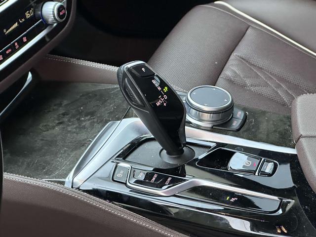 BMW 5 серии 2022 thumb 11