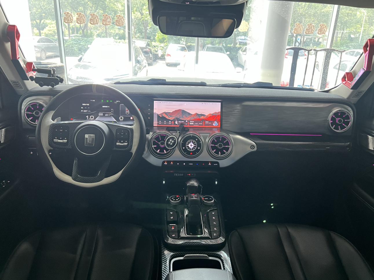 Tank 300 2023 thumb 3