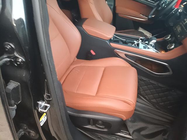 Jaguar F-Pace 2025 thumb 9