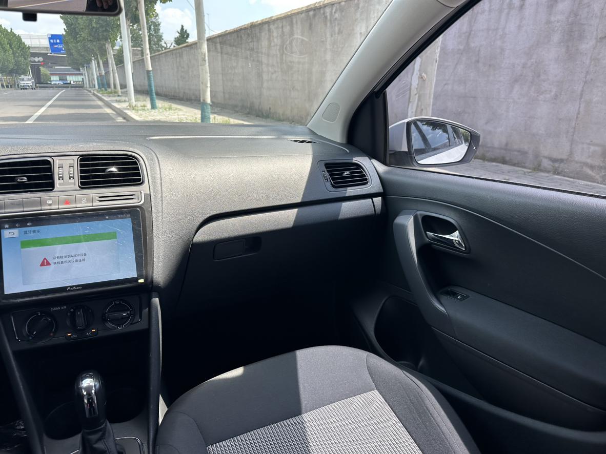 Volkswagen Polo 2018 thumb 6