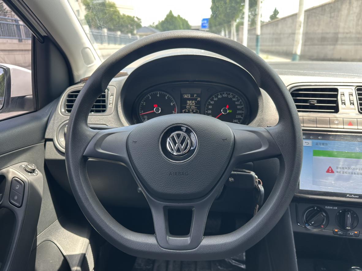 Volkswagen Polo 2018 thumb 12