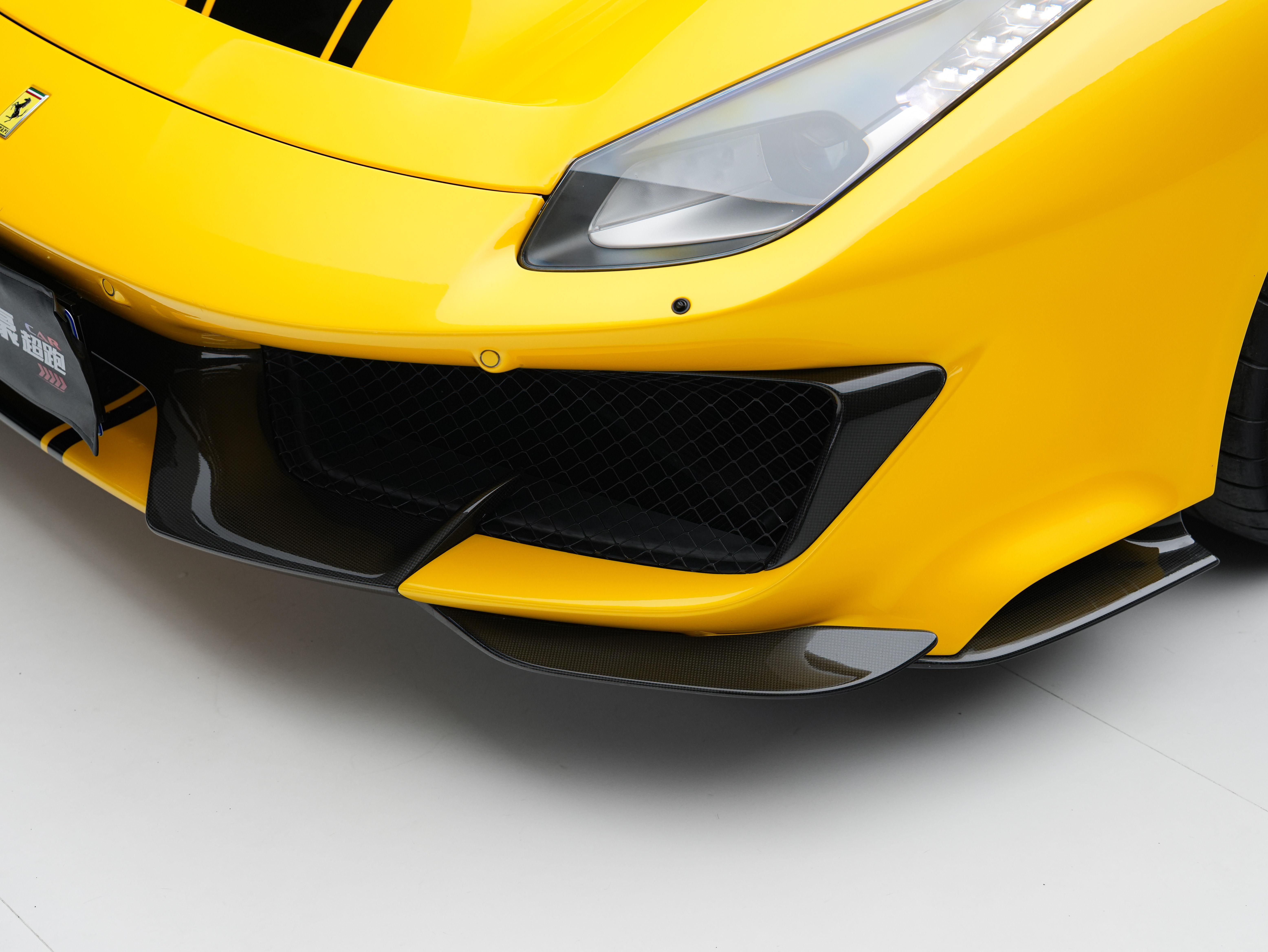 Ferrari 488 2019 thumb 5