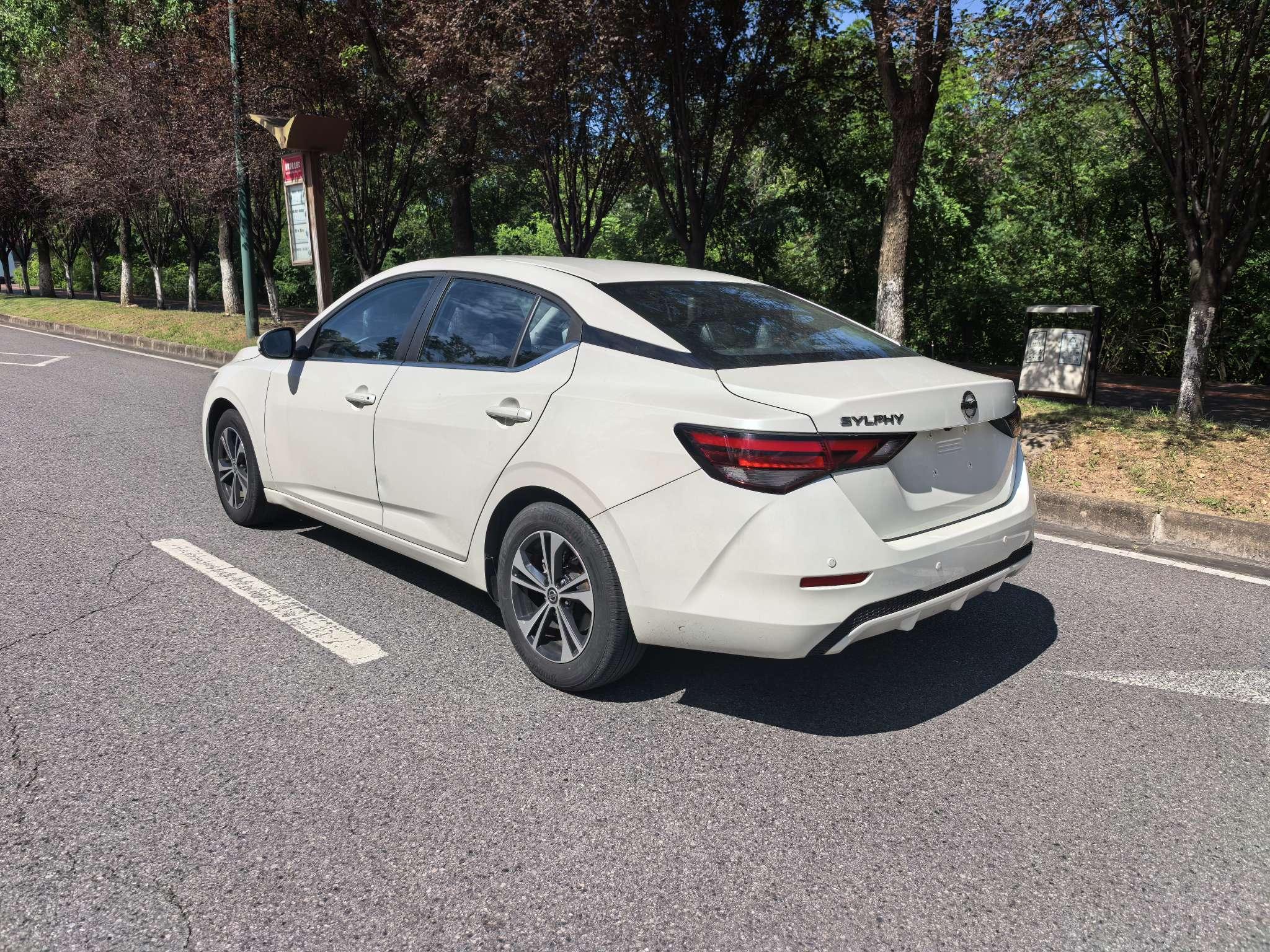 Nissan Sylphy 2020 thumb 2
