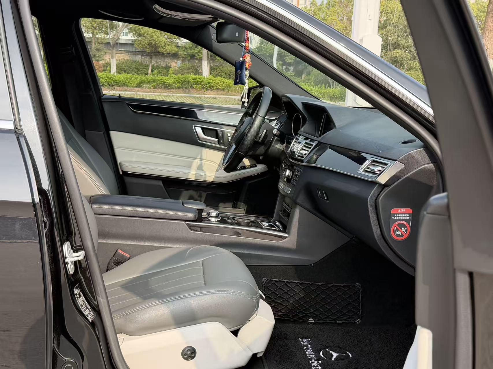 Mercedes-Benz E-Класс 2015 thumb 12