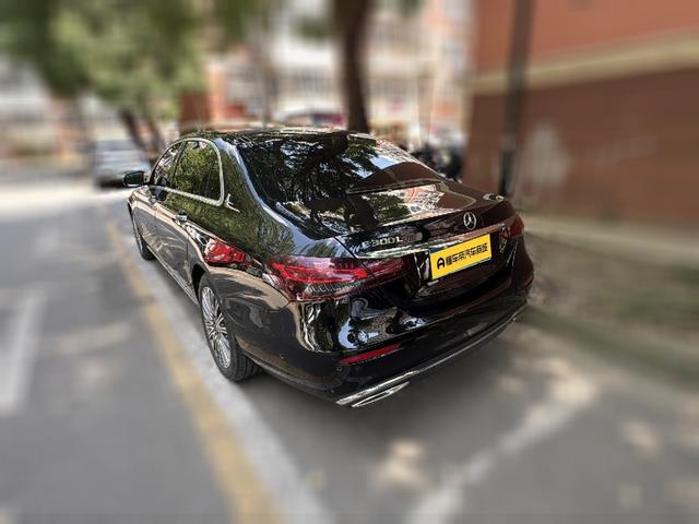 Mercedes-Benz E-Класс 2022 thumb 2