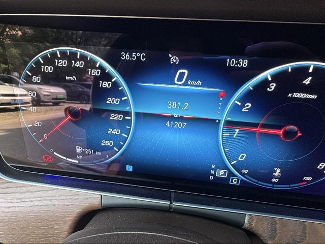 Mercedes-Benz E-Класс 2022 thumb 4