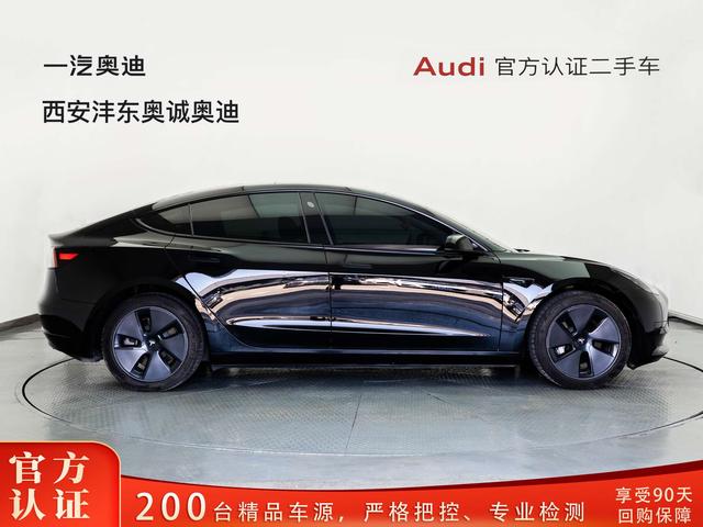 Tesla Model 3 2022 thumb 3