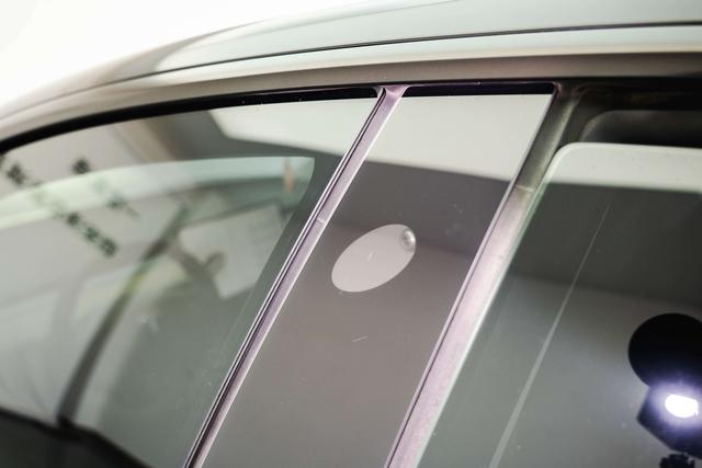 Tesla Model 3 2022 thumb 10
