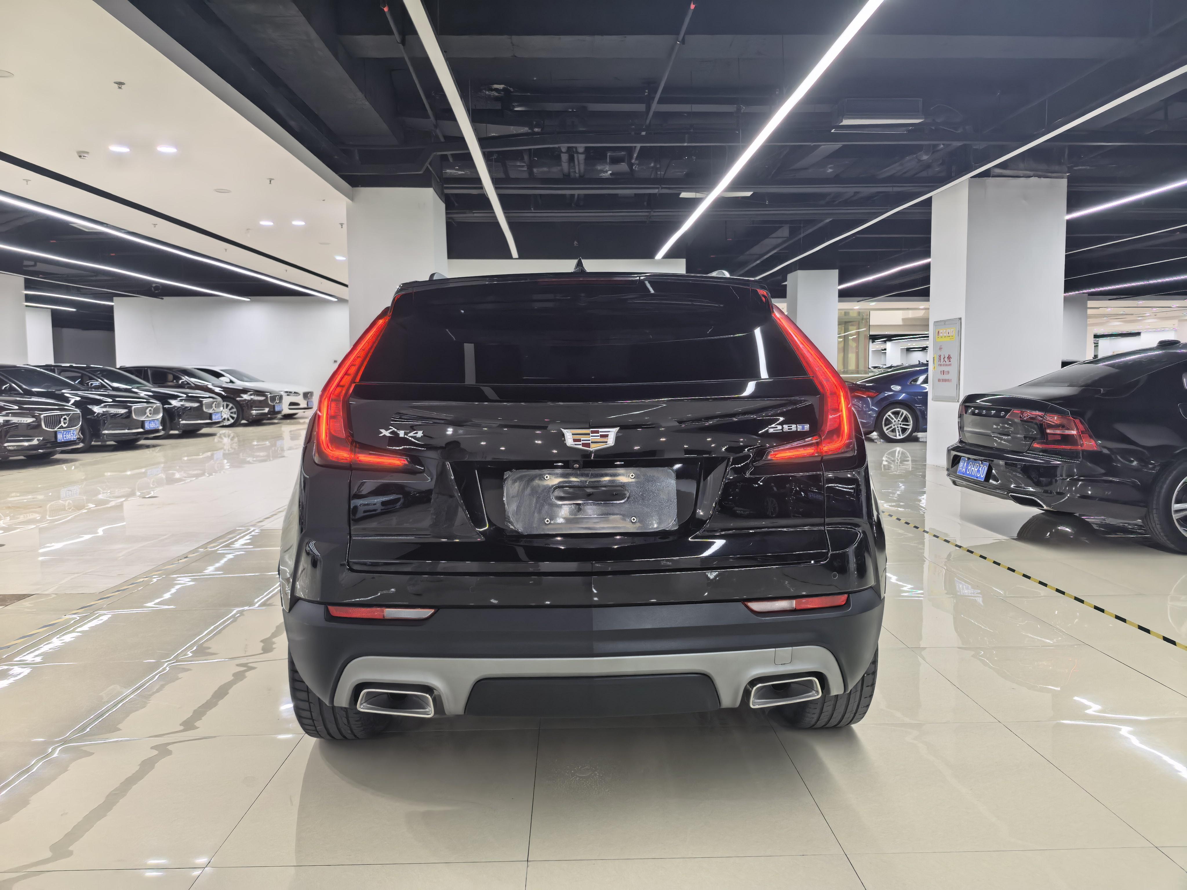 Cadillac XT4 2022 thumb 3