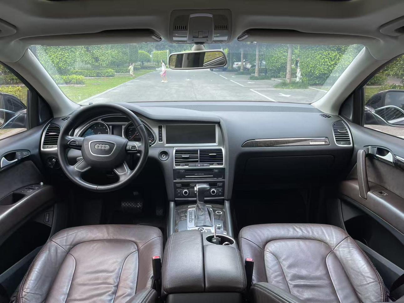 Audi Q7 2015 thumb 5