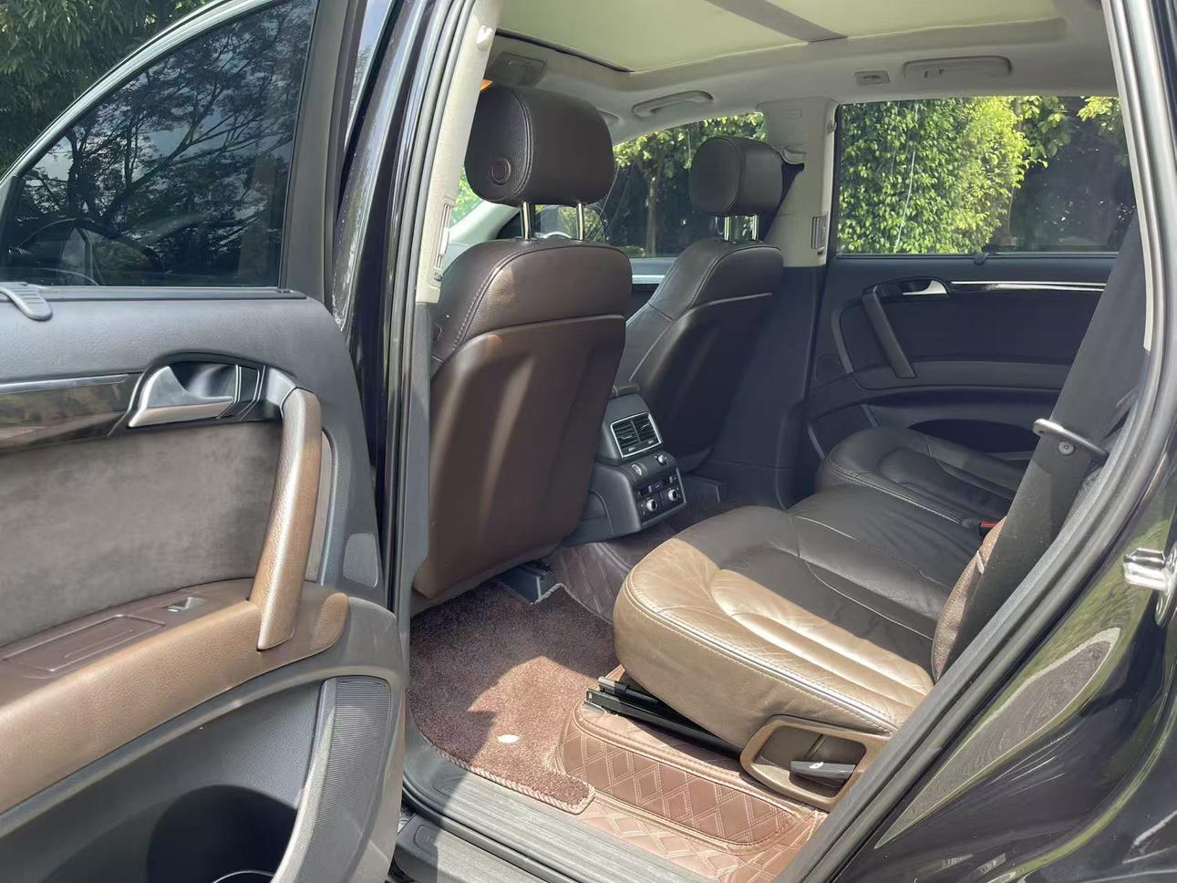 Audi Q7 2015 thumb 7