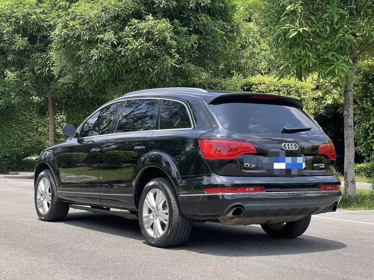 Audi Q7 2015 thumb 11