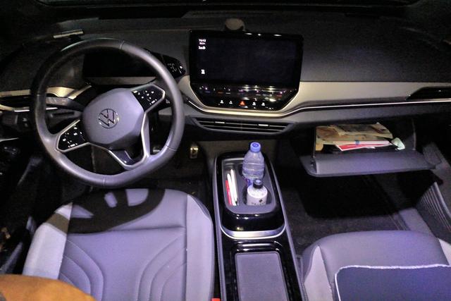 Volkswagen ID.4 2021 thumb 11