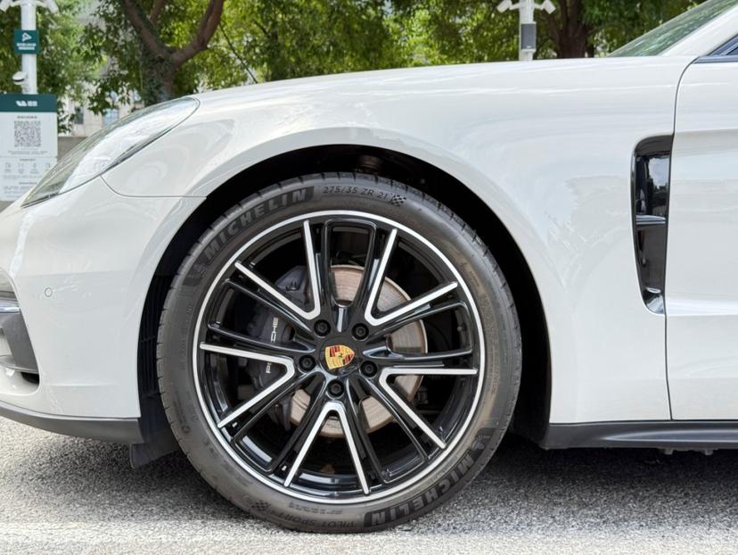 Porsche Panamera 2019 thumb 8