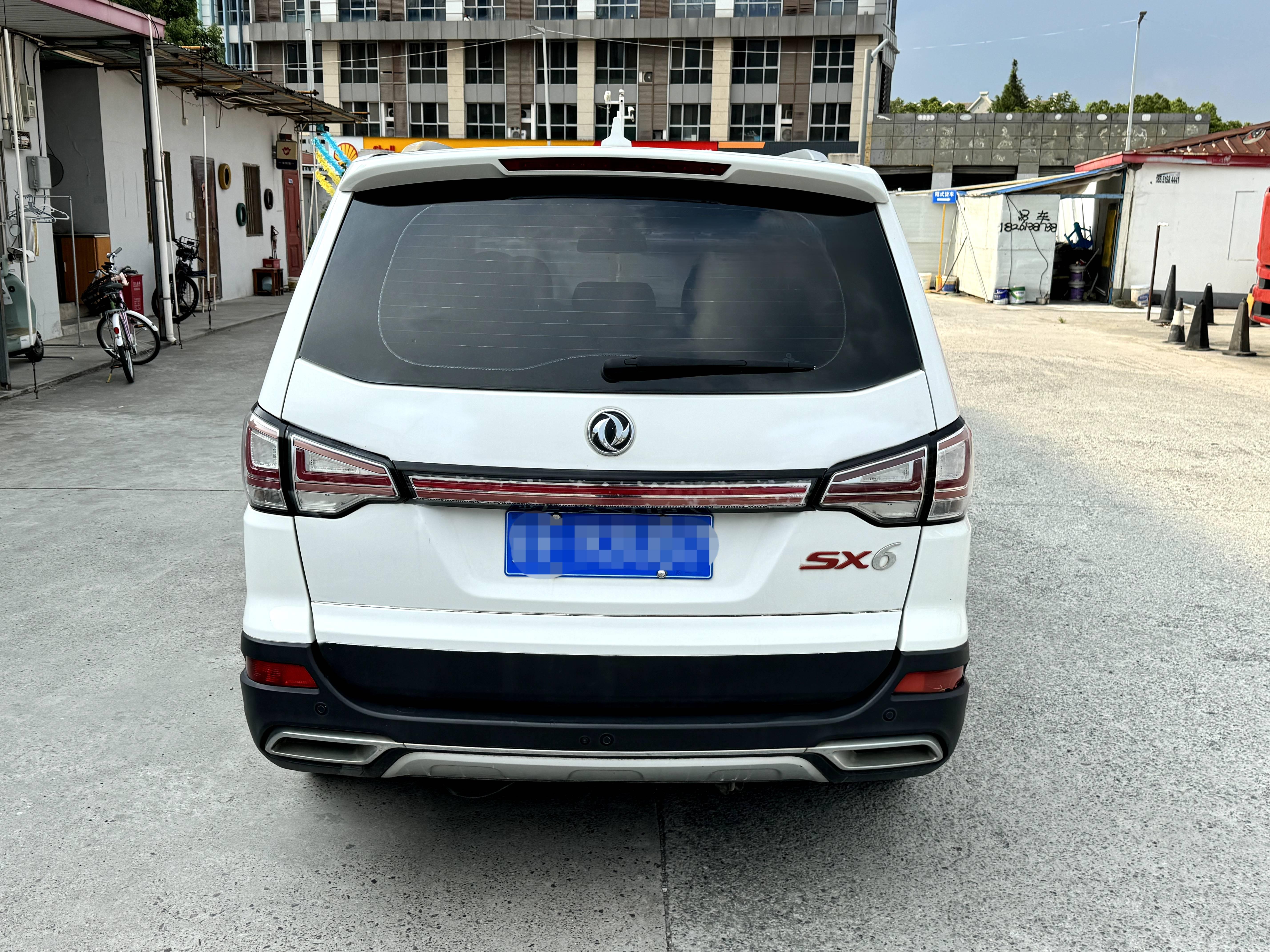 Dongfeng Fengxing SX6 2016 thumb 4