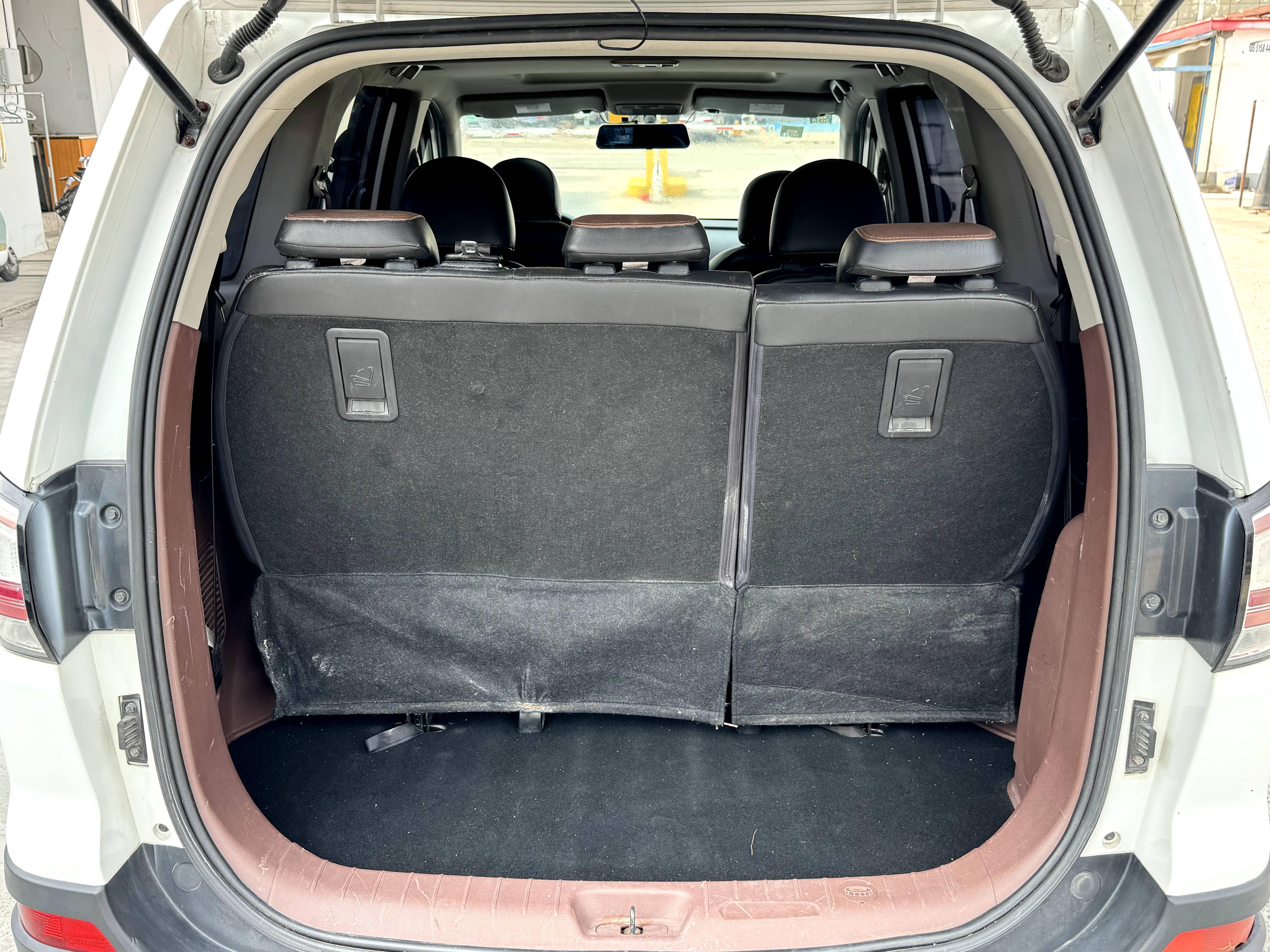 Dongfeng Fengxing SX6 2016 thumb 11