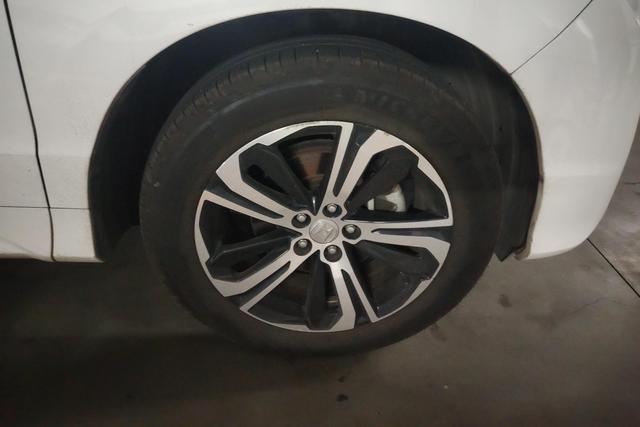 Honda UR-V 2017 thumb 2