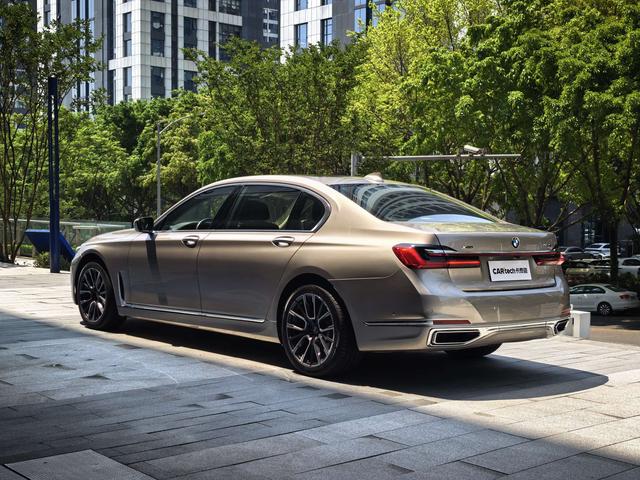 BMW 7 серии 2019 thumb 3