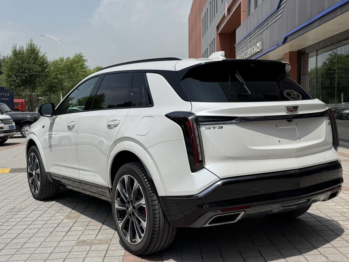 Cadillac XT5 2025 thumb 2