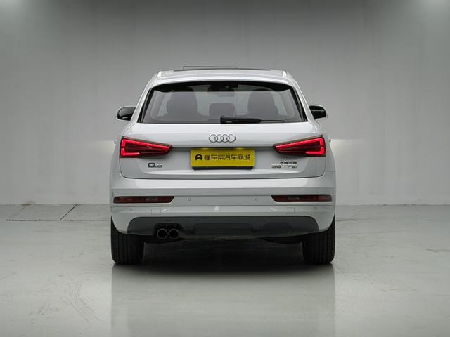 Audi Q3 2016 thumb 4