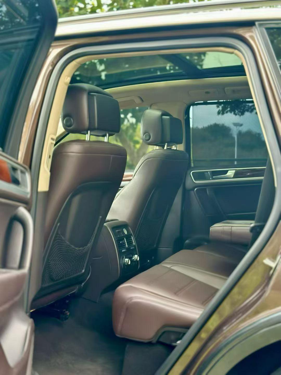 Volkswagen Touareg 2015 thumb 9