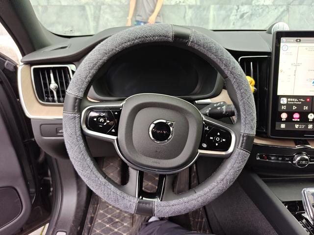 Volvo XC60 2026 thumb 5