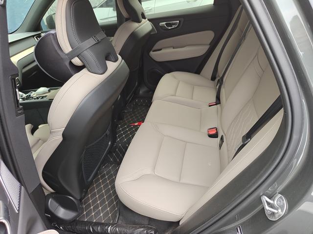 Volvo XC60 2026 thumb 10